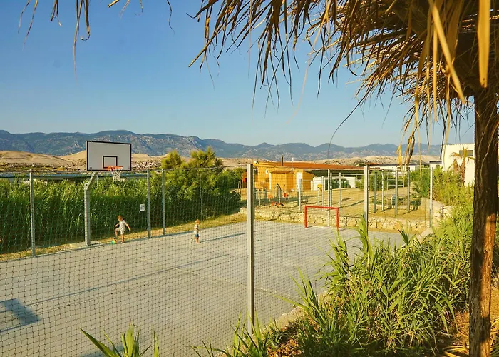 Mobile La Isla Bonita, Terra Park Spiritos Kamp Kolan